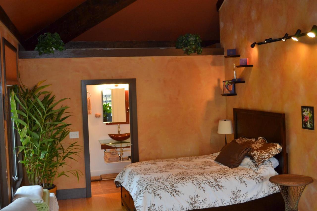 Glass House Winery Bed And Breakfast Earlysville Exterior foto